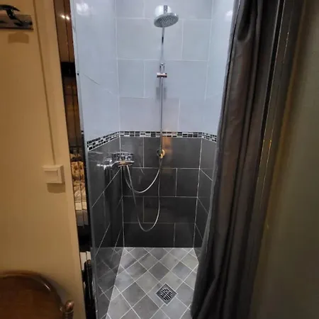 2 Bed 16th Arrondissement Trocadero For6 * París