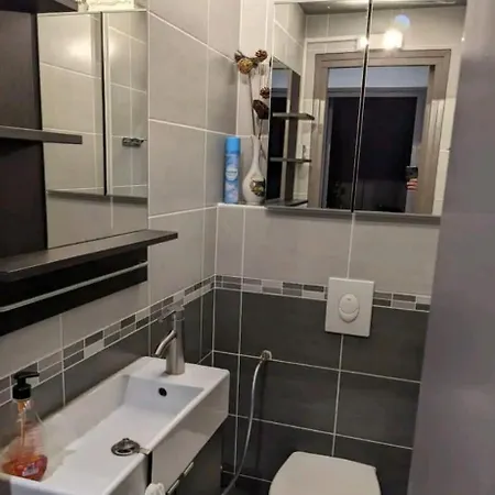 2 Bed 16th Arrondissement Trocadero For6 Apartment