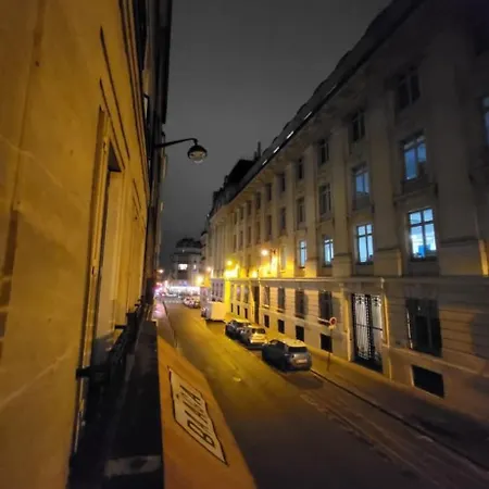 Apartment 2 Bed 16th Arrondissement Trocadero For6